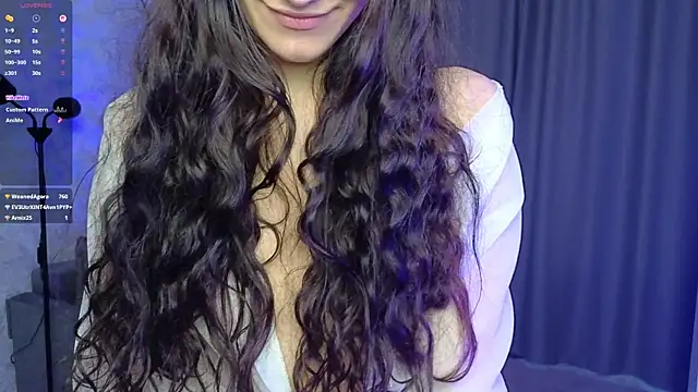 Mulan Lo online show from April 2, 1:41 pm