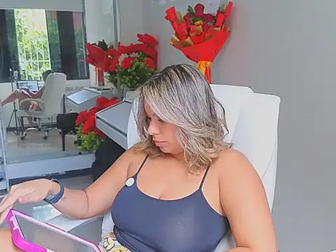 diosadeluniverso online show from March 14, 8:32 pm