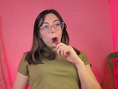 zylla storn online show from December 16, 8:31 am