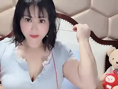 yaoyao22678 online show from July 17, 1:54 am