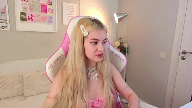 Rose Masson online show from March 10, 5:33 am