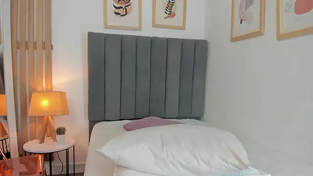 DeniseBurton online show from March 20, 1:27 pm