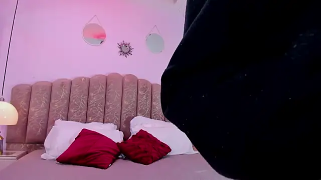 Kim Luna1 online show from March 25, 11:46 am