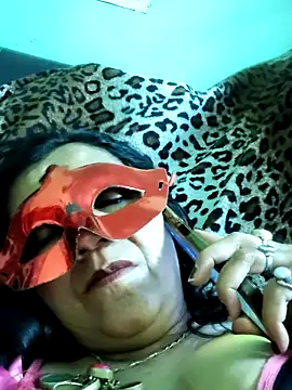 LOVE  RANI online show from April 14, 6:30 pm