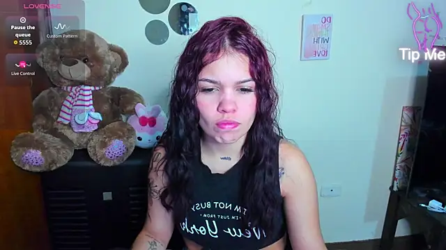 Emma boo online show from April 7, 12:01 am