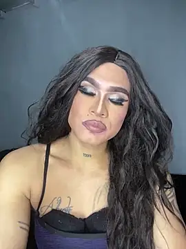 melani ferraraa  online show from April 4, 5:17 am