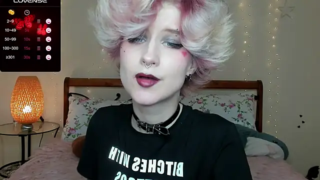 Angel Julles online show from July 18, 4:42 pm