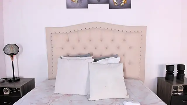 bustyluciana      online show from April 9, 10:04 pm