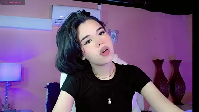 ClaudiaSophia online show from November 15, 11:33 am