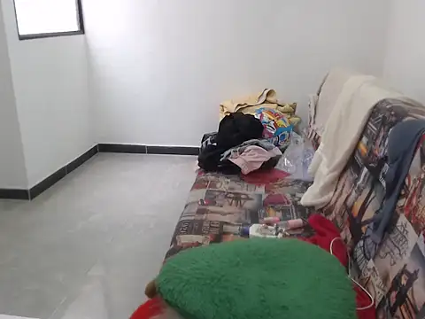 Sweet eyes0 online show from April 8, 3:36 pm