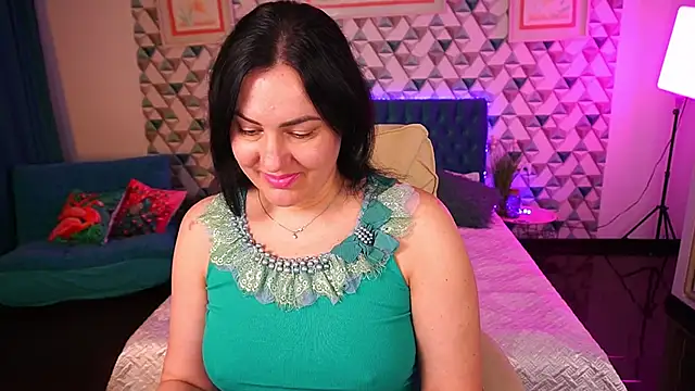 VelvetLuck online show from April 16, 12:49 pm