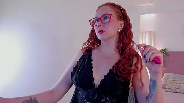 MistressErza online show from June 3, 6:46 pm