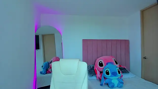 Janettcruz online show from March 20, 10:03 pm