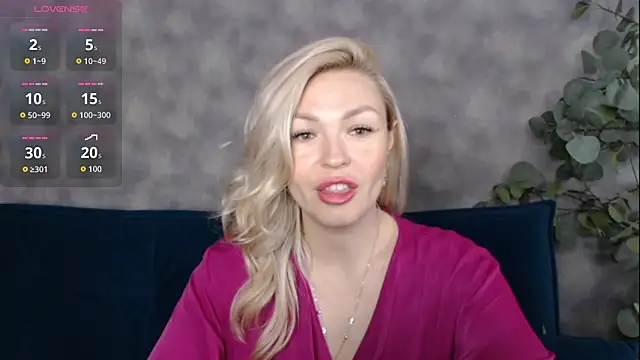 HelenOneLove online show from May 8, 1:58 pm