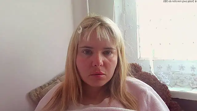 HornyElena online show from May 14, 10:54 am