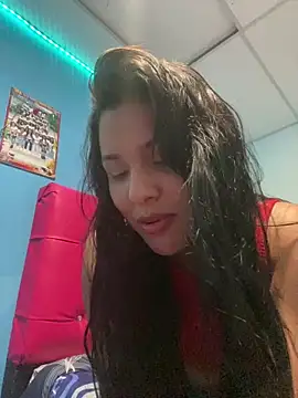 Chiquinquira3 online show from November 28, 5:21 am