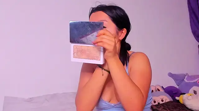 amy  a online show from March 10, 7:12 am