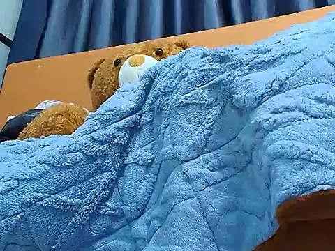 Tiny-122 online show from April 20, 11:41 pm