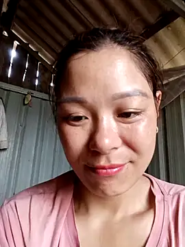 Lyla john online show from April 8, 2:57 am