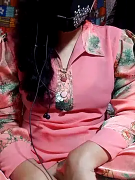 HotGirl23231 online show from April 6, 6:20 pm