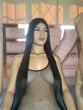 Antonella And Thiago online show from April 22, 1:30 pm