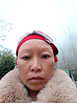 girl-hot2x online show from February 13, 11:01 am