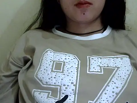 Anika Singh online show from April 11, 3:48 pm