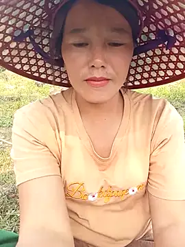 Lyly sexyy online show from April 14, 8:25 am