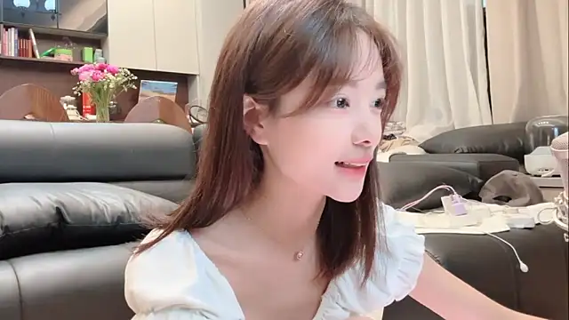 Butterbear online show from May 20, 1:08 pm