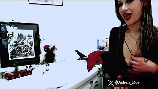 AshenRoe online show from March 23, 6:14 pm