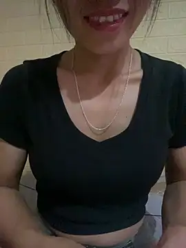 Trangbabylove online show from July 23, 5:59 am