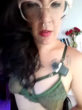 Melinerd online show from April 16, 8:08 pm