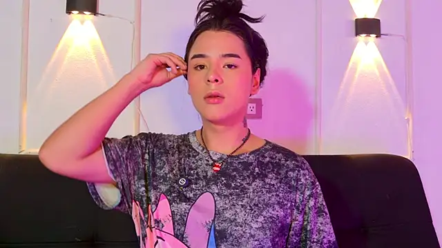 Angel-umbra online show from April 18, 7:18 pm