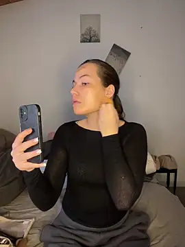 Sandrasnoww online show from December 16, 12:33 pm