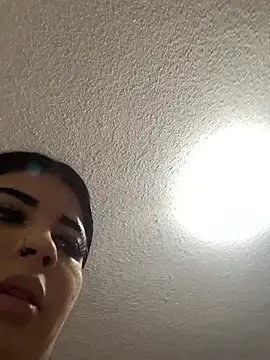 Dannii- online show from April 17, 2:13 am