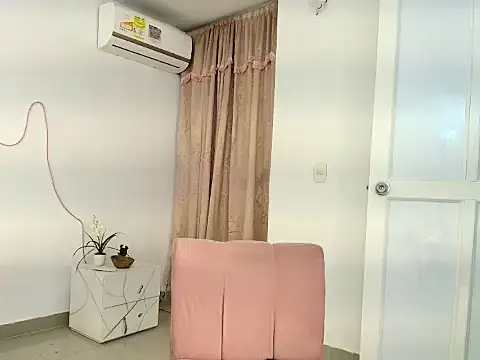 Luna lexy04 online show from April 1, 8:48 am