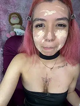 Valen-Foxx1 online show from April 18, 5:10 am