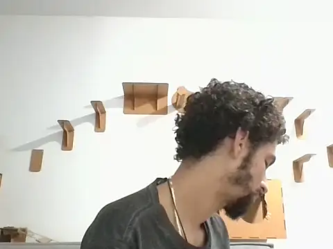 Temp7 online show from April 12, 3:31 am