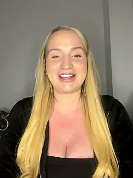 BootyQueenApril online show from January 10, 10:58 pm