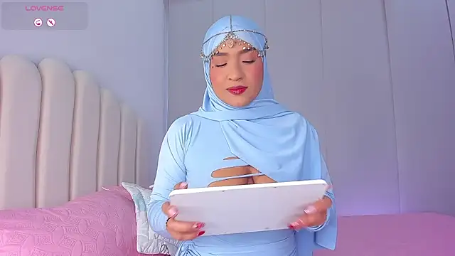 Amira-Zahra online show from July 14, 10:03 pm