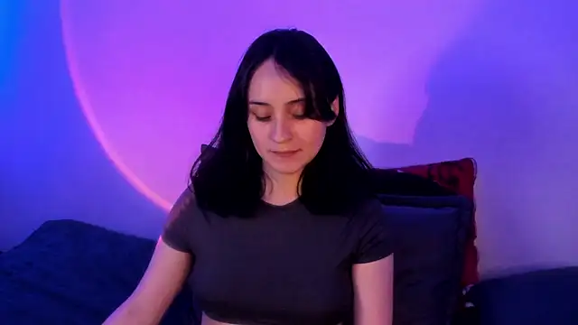 AnnieLamberth online show from April 29, 12:25 am