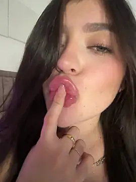 MarianaBaez1 online show from February 20, 9:48 pm