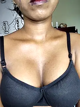 Simran 0011 online show from May 1, 1:53 am