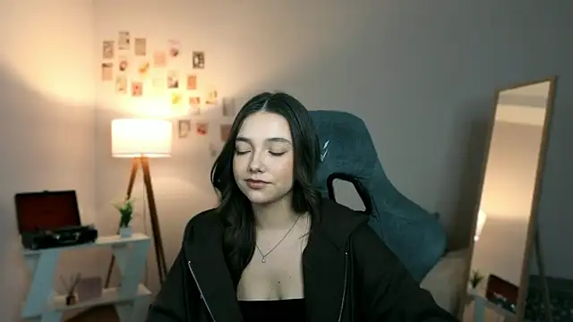 Vexorine online show from April 11, 7:39 pm