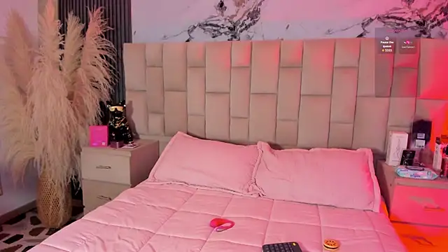 RenataMason online show from April 20, 4:37 am