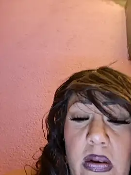 Adrianna505 online show from May 13, 9:31 pm