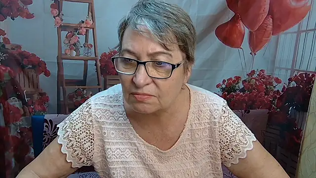 OlgaLuck online show from April 3, 6:33 am