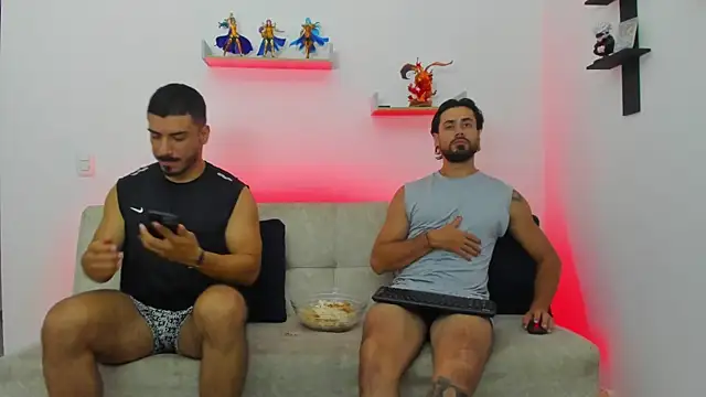 heteros curious online show from March 28, 1:16 am