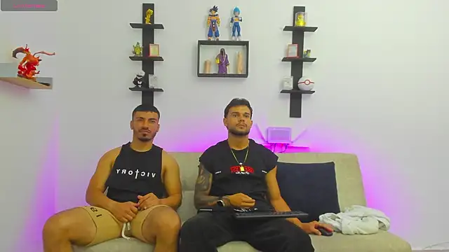 heteros curious online show from March 24, 11:43 pm