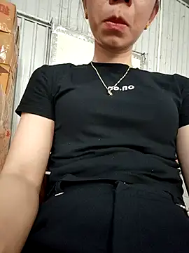 LianLaz online show from March 2, 5:19 am